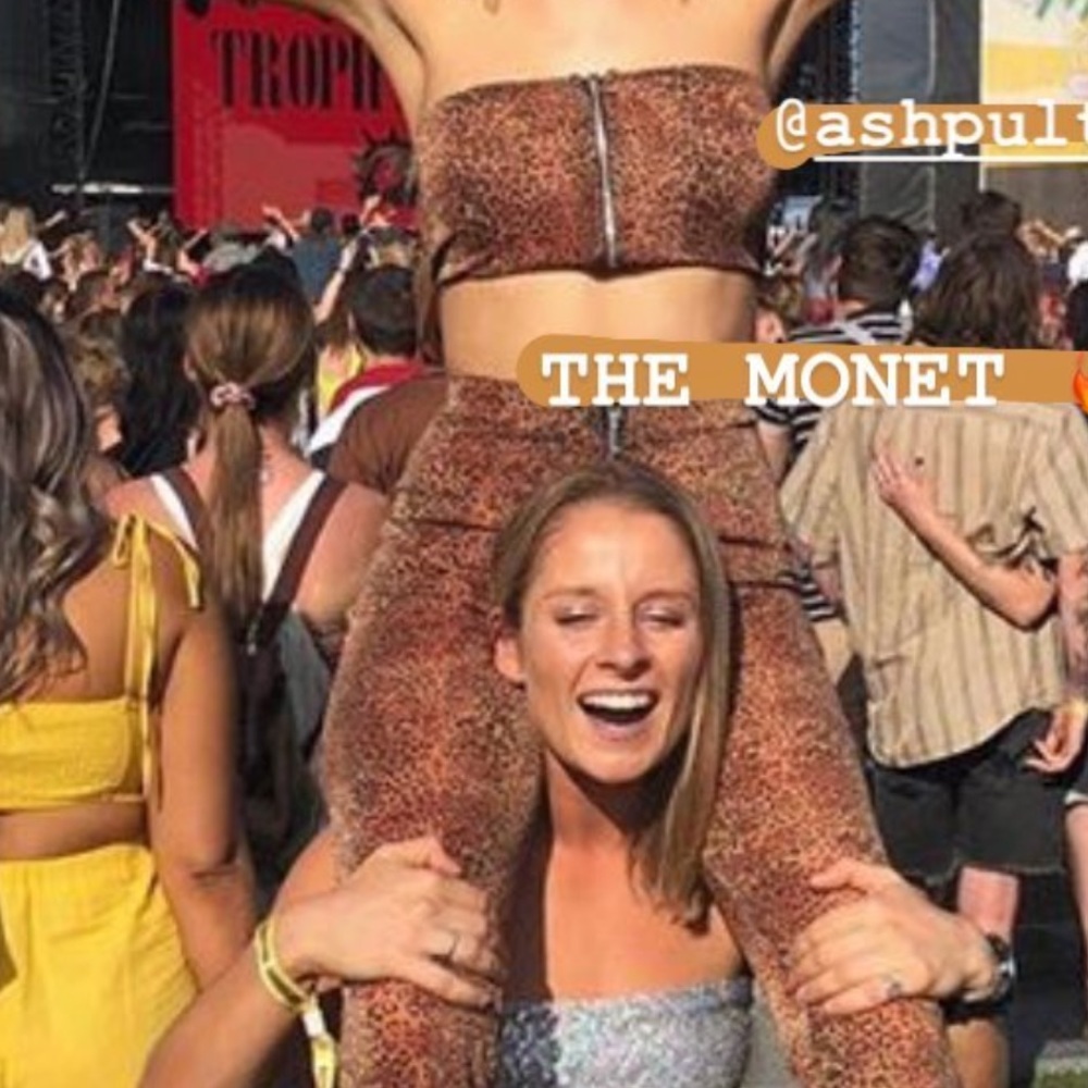 HER PONY | Monet bandeau and flares set in leopard print - Picture 5 of 11